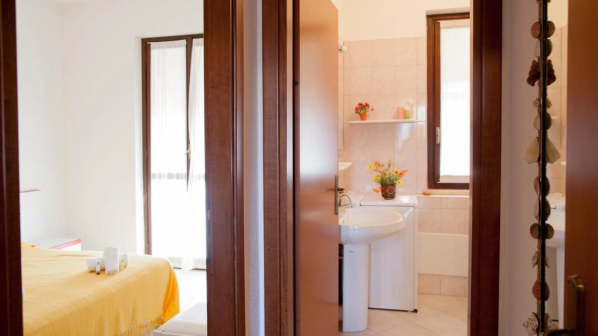 Free Parking & Wi-Fi - 10 Min Dal Mare Villa Villasimius